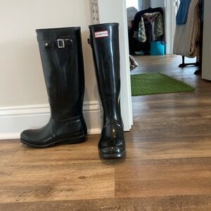 Hunter Black Gloss Knee-High Rain Boots with Buckle